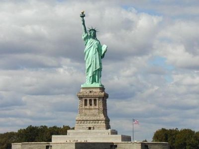 Statua della Libertà, il regalo di Natale più pesante al mondo