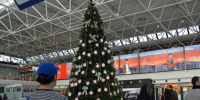 Natale, gli alberi artificiali inquinano dieci ...