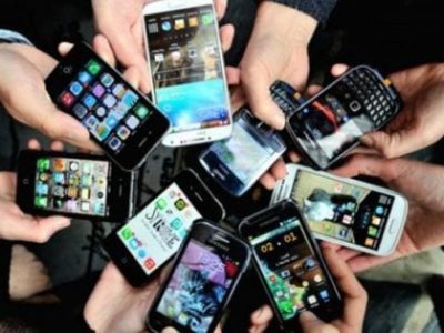 I nuovi telefonini pieghevoli arrivano a breve sui  mercati