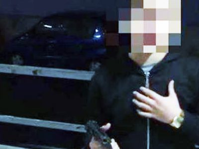 Identificato il bimbo armato che canta su Fb: è siciliano
