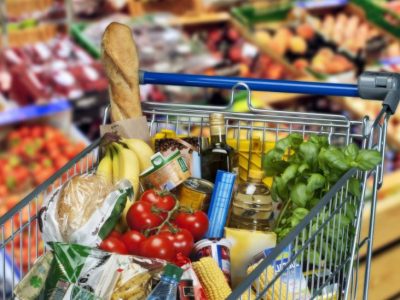 Istat, l’inflazione annua cresce dell’8%: mai così alta da 36 anni