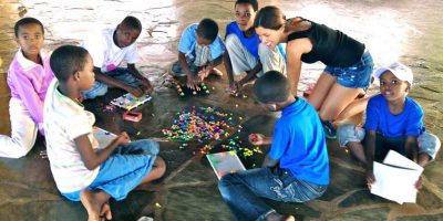 Un aiuto ai bambini meno fortunati che vivono i...