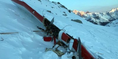 Valle d’Aosta, scontro tra velivoli. Sale...