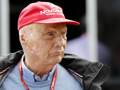 Niki Lauda in ospedale, apprensione per la sua salute