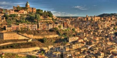 In Sicilia, Piazza Armerina tra arte, storia e ...