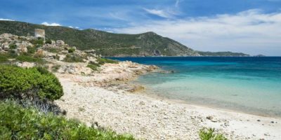 Via i militari, 3 spiagge sarde tornano a dispo...