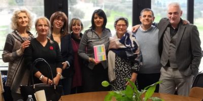 Da sei mamme, “lettere senza confini̶...