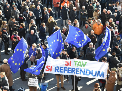 Si Tav a Torino, 30 mila chiedono di decidere. Lega – 5Stelle sono divisi