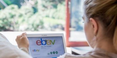 Quarantenne tedesca vende il marito su Ebay per...