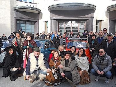 Genova, la Befana al Gaslini arriva sulle vecchie Fiat 500