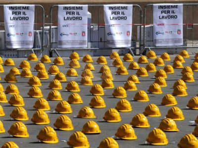 Incidente sul lavoro nel Beneventano: muore operaio travolto da un sacco
