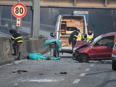 Taxista “eroe” ucciso da auto pirata: stava aiutando ragazze ferite