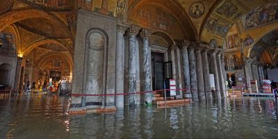 Venezia, arrivano i palloni per difendere San M...