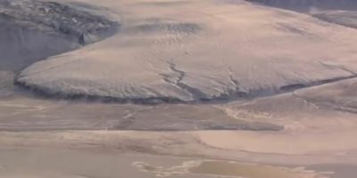 Sotto il ghiacciaio antartico scoperto cratere ...