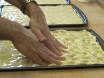 Focaccia alla genovese, ecco come prepararla in casa