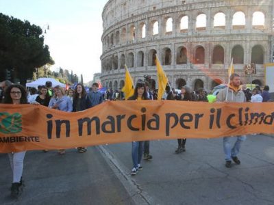 In difesa dell’ambiente sull’esempio di Greta Thunberg