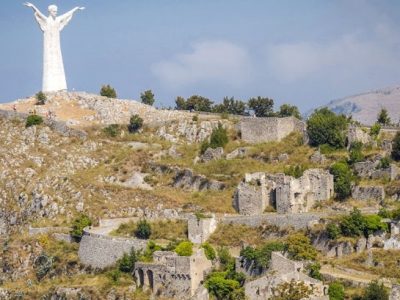 Il fascino romantico di Maratea nel cuore della Basilicata