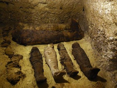 Importante scoperta in Egitto: da un sito affiorano 40 mummie