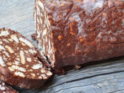 Salame di cioccolato, una leccornia che piace a grandi e piccini
