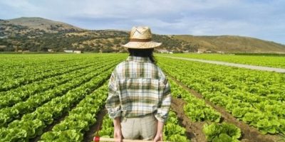 Debutta a Parigi “Vazapp”,  il form...