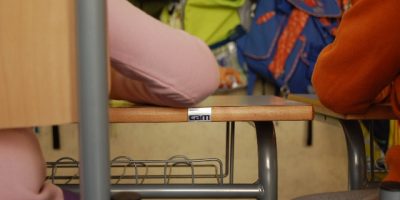 Maestro discrimina un alunno: “Guardate q...