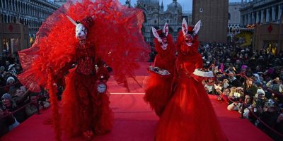 Venezia attende il suo storico carnevale: 150 e...