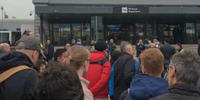 Magazzino in fiamme, evacuato lo scalo di Ciampino