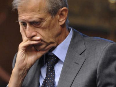 Piero Fassino vittima di un incidente a Orbetello. Per lui frattura dello sterno