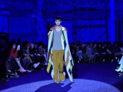 Missoni in passerella Milano Moda Donna con “un tuffo nel blu”