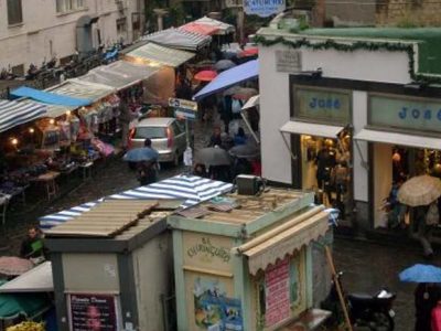 Blatte nell’Ospedale Vecchio Pellegrini. Indaga la Procura di Napoli per sabotaggio