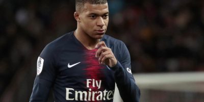 Tragedia Sala, Mbappé si dimostra campione di g...