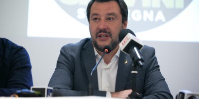 Salvini favorevole alla riapertura delle case c...
