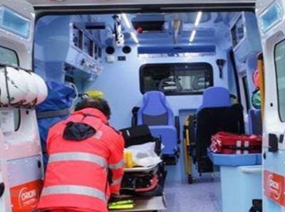 Friuli, auto capotta: muoiono un 19enne e una 16enne