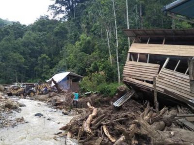 Alluvione in Papua, distrutti nove villaggi, 50 le vittime