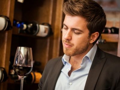 Ipovedenti, corsi speciali per  conoscere il mondo di Bacco