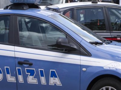 Donna di 29 anni accoltellata dal compagno: è grave