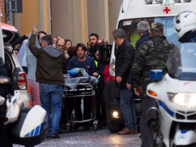 E’ morto il bimbo di due anni caduto dal carro di Carnevale