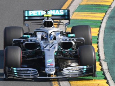 F1, doppietta Mercedes in Australia: Bottas-Hamilton