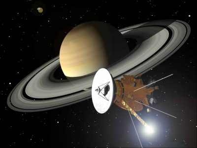 Le nuove scoperte di Cassini su cinque lune di Saturno
