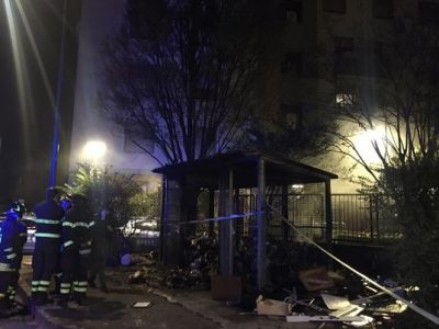 Milano, trovato un corpo carbonizzato e decapitato