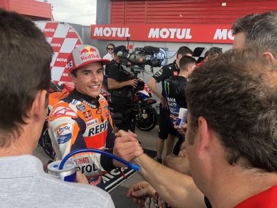 MotoGP: pole position per Marquez. Dovizioso 3° e Rossi 4°