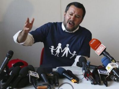 Salvini-Di Maio, scontro a distanza su famiglia e diritti