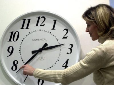 Sta per tramontare l’era dell’ora solare: l’addio nel 2021