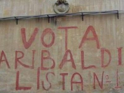 Cancellata per errore storica scritta “Vota Garibaldi”: le scuse dal Campidoglio