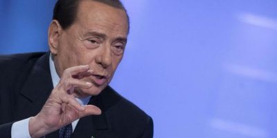 Sentenze annullate, Berlusconi indagato per cor...