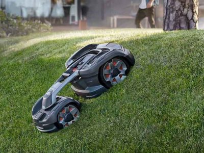 Da Husqvarna un tosaerba che si gestisce dalla poltrona