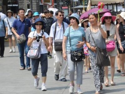 I turisti cinesi nel mondo sono ogni anno 130 milioni