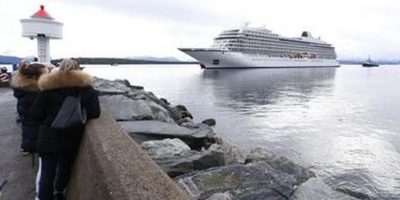 Norvegia, la nave da crociera in avaria è rient...