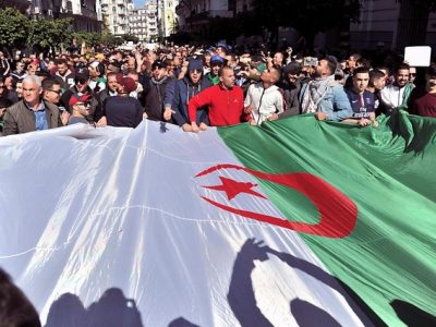Presidenziali in Algeria: continuano gli scontri in piazza