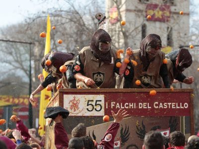 Anche Casaleggio fra gli aranceri dei “Falchi del castello”